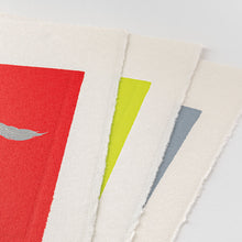 Laden Sie das Bild in den Galerie-Viewer, MIDORI - Echizen Washi Wall Calendar 2026 - Tiere