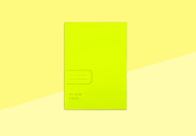 Laden Sie das Bild in den Galerie-Viewer, LE TYPOGRAPHE - Notizbuch A5 - Neon Gelb