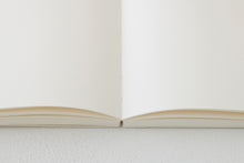 Laden Sie das Bild in den Galerie-Viewer, MIDORI - MD Notizbuch Cotton - A5 Blank