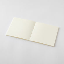 Laden Sie das Bild in den Galerie-Viewer, MIDORI - MD Notizbuch - A5 Square Thick Blank