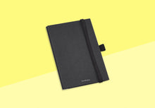 Laden Sie das Bild in den Galerie-Viewer, SEMIKOLON - Patch Pocket - 3 in 1 Notizbuchtasche - Schwarz