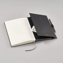 Laden Sie das Bild in den Galerie-Viewer, SEMIKOLON - Patch Pocket - 3 in 1 Notizbuchtasche - Schwarz