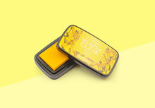 Laden Sie das Bild in den Galerie-Viewer, TSUKINEKO - Farbkissen VersaFine Clair