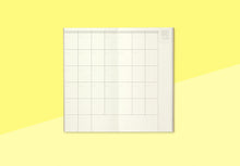 Laden Sie das Bild in den Galerie-Viewer, TRAVELER'S COMPANY – Traveler's Notebook Regular - Refill 017 - Monatskalender