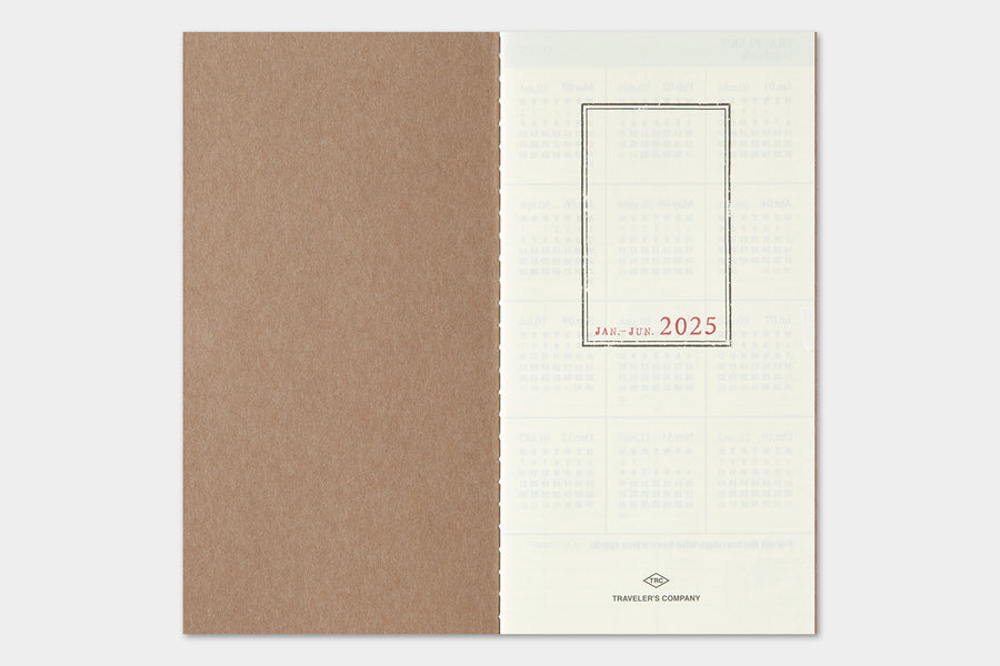 TRAVELER'S COMPANY - Traveler's Notebook Regular - 2025 weekly vertical diary