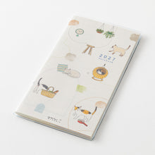 Laden Sie das Bild in den Galerie-Viewer, MIDORI - Taschenkalender 2027 - B6 Slim Katze
