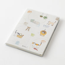 Laden Sie das Bild in den Galerie-Viewer, MIDORI - Taschenkalender 2027 - A6 Katze