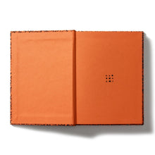 Laden Sie das Bild in den Galerie-Viewer, LABOBRATORI - Spray Splah - Hard Cover - Orange