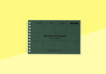 Laden Sie das Bild in den Galerie-Viewer, MARK&#39;S - Dayfree Wochenplaner – Dunkelgrün