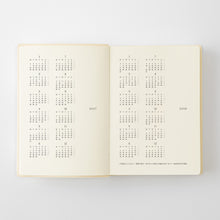 Laden Sie das Bild in den Galerie-Viewer, MD PRODUCT - MD Notebook Diary 2027 - 1 Day 1 Page - A6 