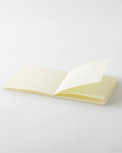 Laden Sie das Bild in den Galerie-Viewer, MIDORI - MD Notizbuch - A5 Thick Blank
