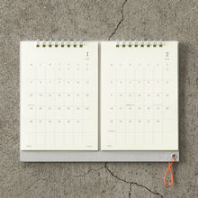 Laden Sie das Bild in den Galerie-Viewer, MIDORI - MD Tischkalender Twin 2026