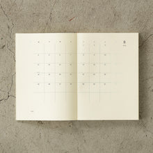 Laden Sie das Bild in den Galerie-Viewer, MIDORI - MD Notizbuch Kalender - A5 2025
