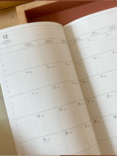 Load image into Gallery viewer, HIGHTIDE - NÄHE - Diary 2024 B6 Slim - Red
