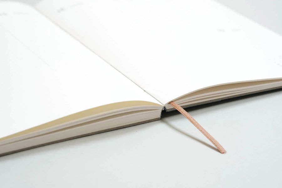 PAPERNICZENI – Klassischer MMXXVI-Kalender – Kürbis