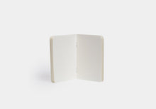 Laden Sie das Bild in den Galerie-Viewer, SEASON PAPER COLLECTION - Mini-Notizbuch - Bloom
