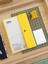Laden Sie das Bild in den Galerie-Viewer, NOTEM - VITA Notizbuch Medium - Green Grid