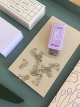 Load image into Gallery viewer, MIDORI - D-clip nano - Cats - silver