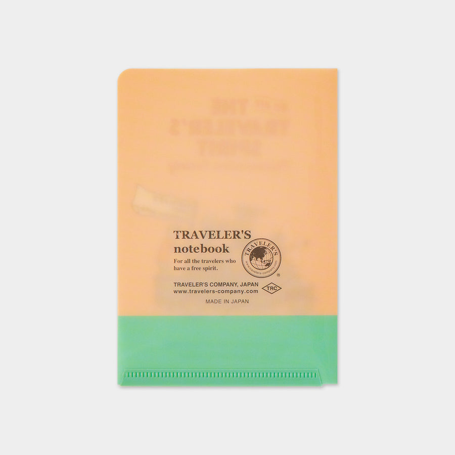 TRAVELER'S COMPANY - Traveler's Notebook Passport - 2026 Clear Folder