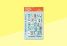 Laden Sie das Bild in den Galerie-Viewer, TRAVELER'S COMPANY - Traveler's Notebook Passport - 2027 Klarsichtmappe