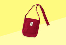 Load image into Gallery viewer, TRAVELER&#39;S FACTORY - Limited Edition - Sacoche Red