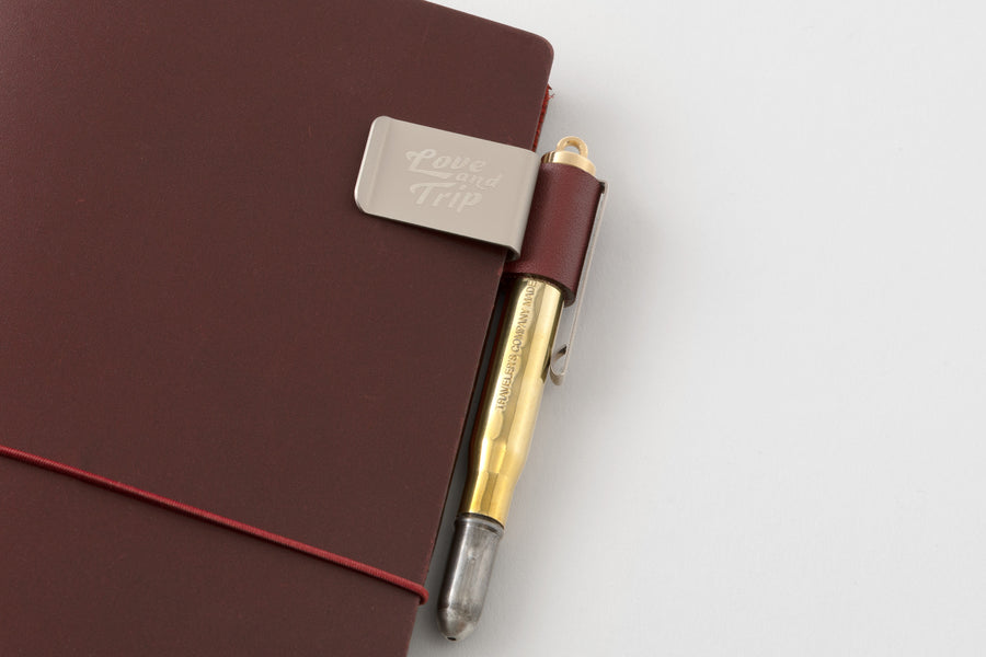 TRAVELER'S COMPANY – LOVE AND TRIP - Pen Holder