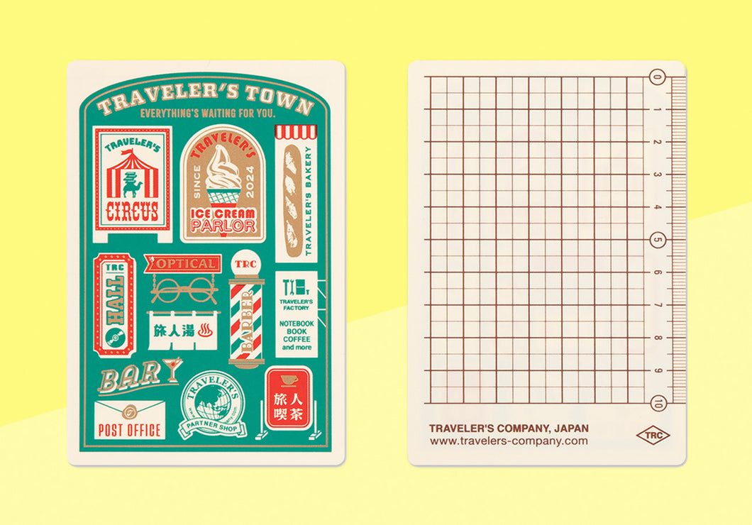 TRAVELER'S COMPANY - Traveler's Notebook Passport - Plastik Schreibunterlage Limitierte Edition 2024