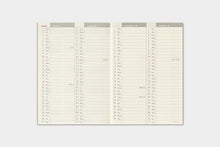 Laden Sie das Bild in den Galerie-Viewer, TRAVELER'S COMPANY - Traveler's Notebook Passport - 2027 Wochenplaner 