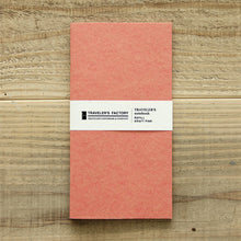 Laden Sie das Bild in den Galerie-Viewer, TRAVELER&#39;S FACTORY - Traveler&#39;s Notebook Regular - Refill - Kraft Pink