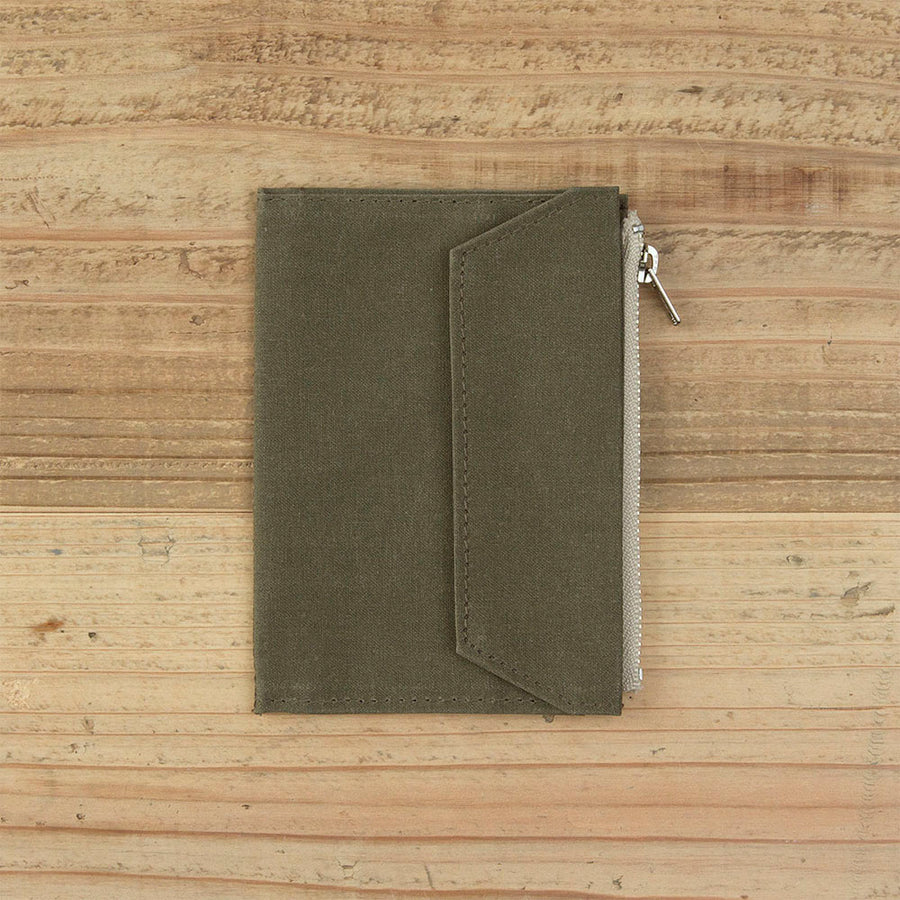 TRAVELER'S FACTORY - Paper Cloth Zipper Passport size - Olive
