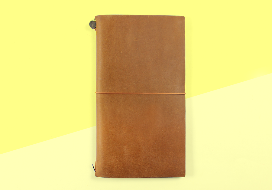 TRAVELER'S COMPANY - Traveler's Notebook Regular - Camel