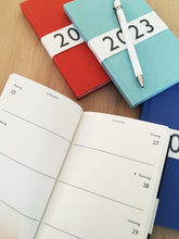 Load image into Gallery viewer, CARTA PURA - Calendar 2026 - Chiyogami small - Dreiecke petrol