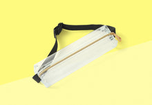 Load image into Gallery viewer, MIDORI - Book Band Pen Case - clear