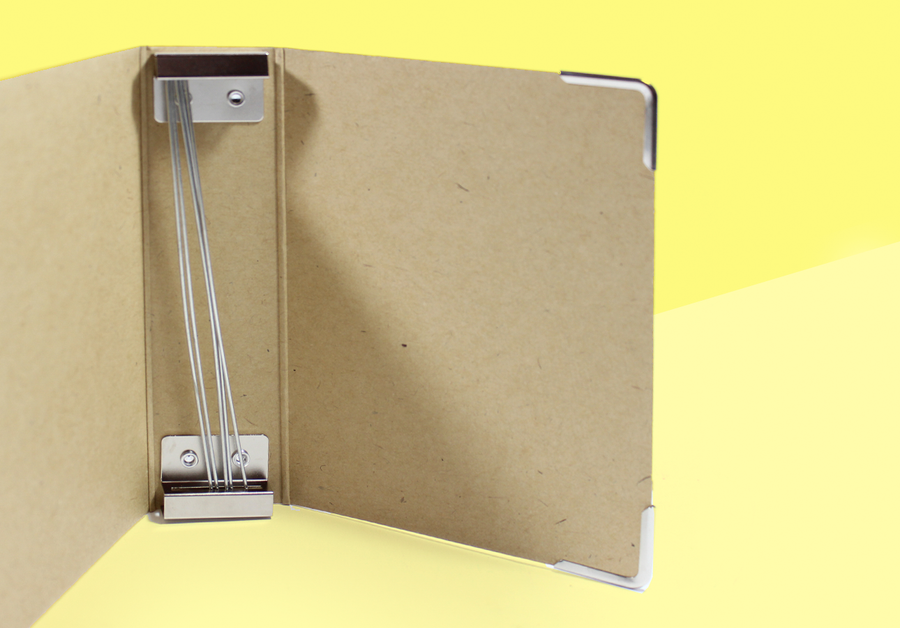 TRAVELER'S COMPANY – Traveler's Notebook Passport - 016 Refill Binder