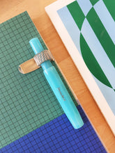 Load image into Gallery viewer, CARTA PURA - Clip-on pen holder - metal