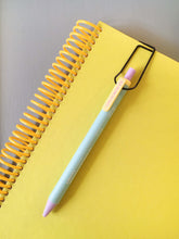Load image into Gallery viewer, ICONIC - Bubbly Gel Pen - Vintage Mint
