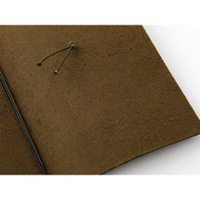 Load image into Gallery viewer, TRAVELER&#39;S COMPANY – Traveler&#39;s Notebook Regular - Olive