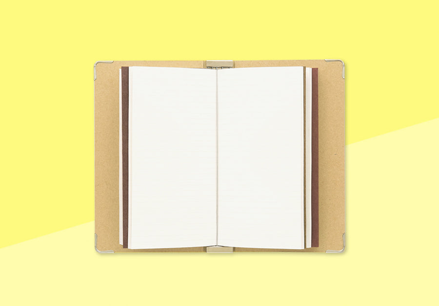 TRAVELER'S COMPANY – Traveler's Notebook Regular – 011 Refill Binder