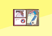 Load image into Gallery viewer, TRAVELER&#39;S COMPANY – Traveler&#39;s Notebook Passport - 004 Zipper Case